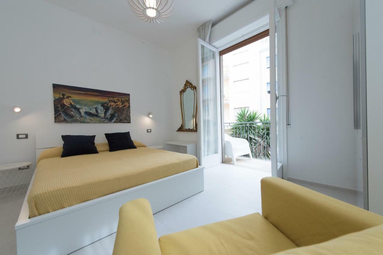Laurus Apartment
