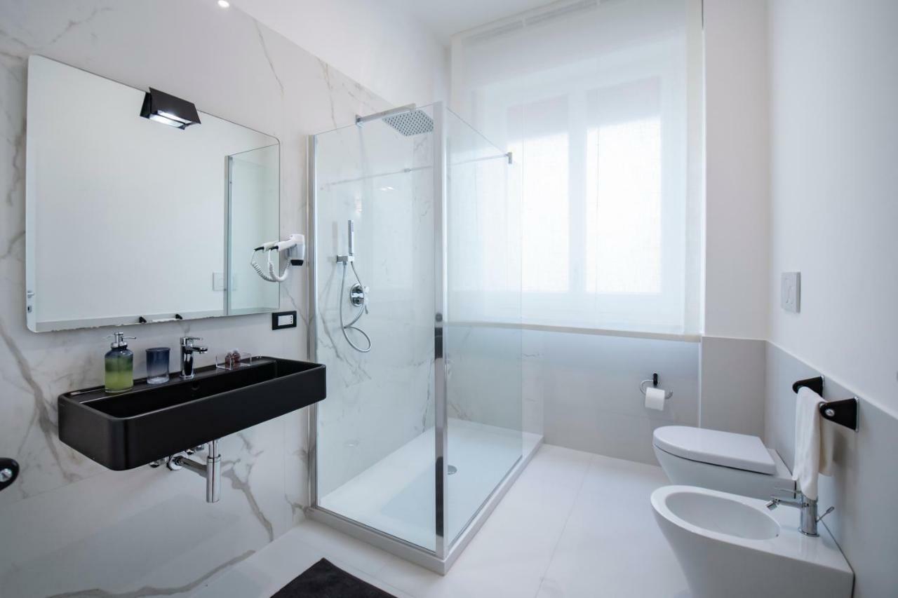 Laurus Apartment