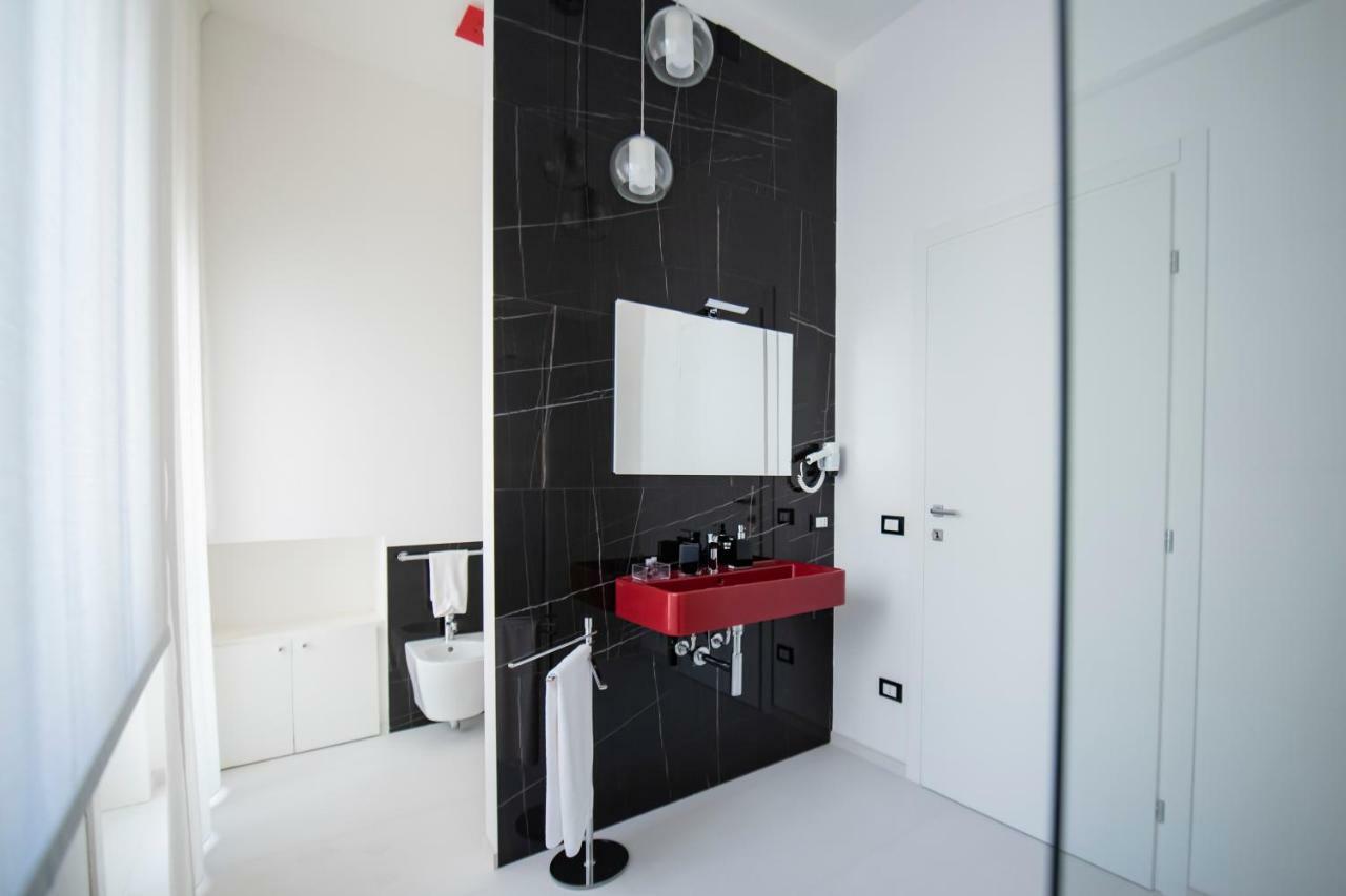 Laurus Apartment *