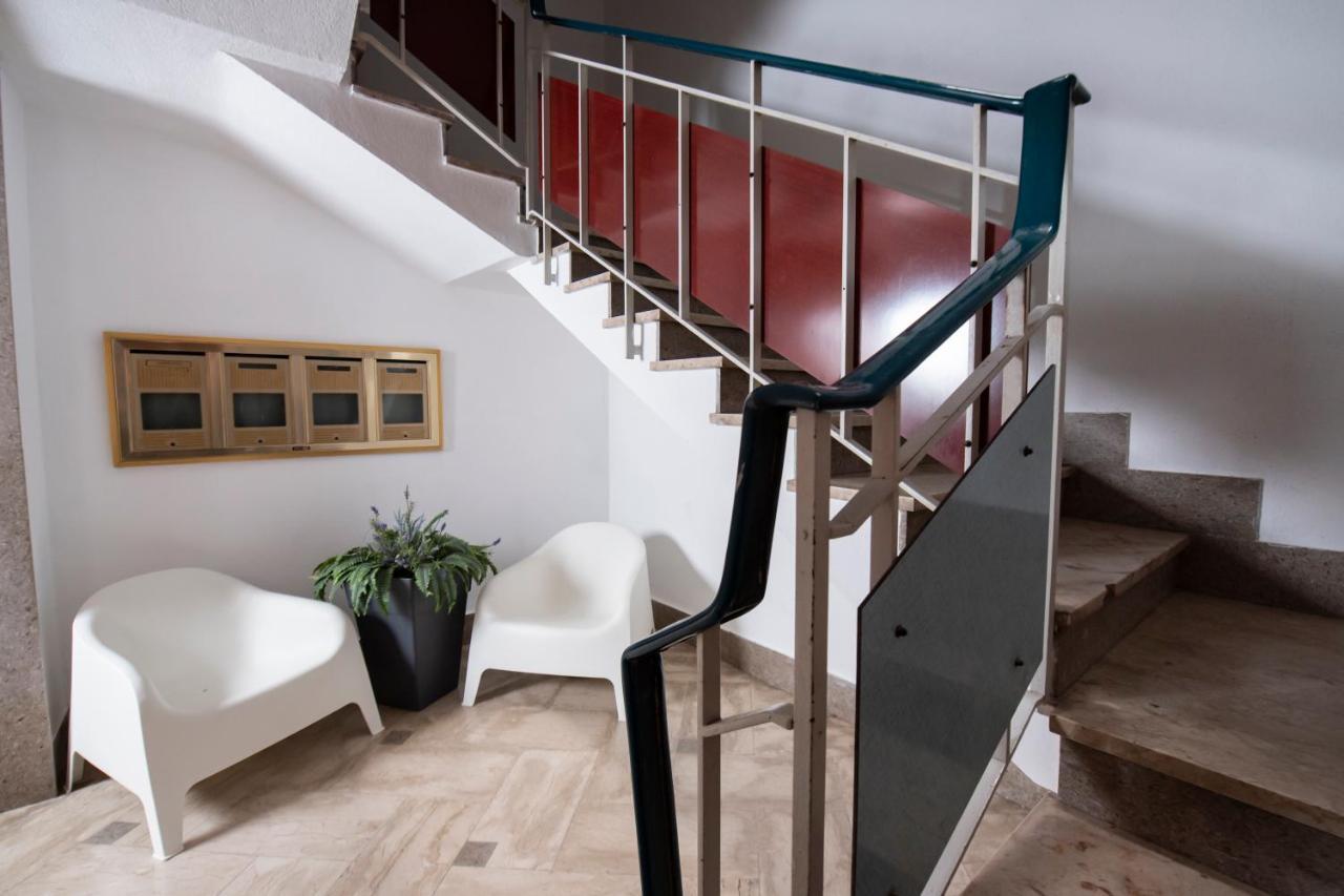 Laurus Apartment